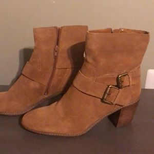 Anne Klein tan suede ankle boots